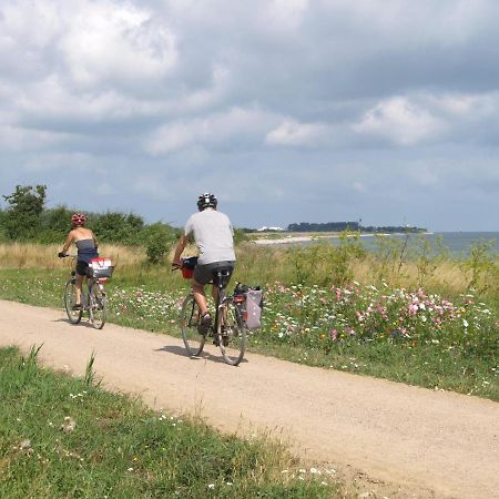 Direkt-Am-Suedstrand Burgtiefe auf Fehmarn Zewnętrze zdjęcie